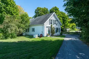 58 School St, Waldoboro, ME 04572 - Photo 3