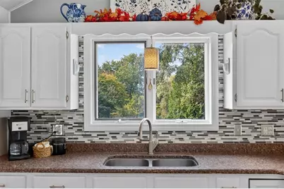 2072 Skyway Valley, Hermon, ME 04401 - Photo 17