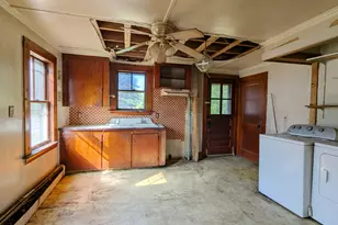 371 Sanford Rd, Wells, ME 04090 - Photo 7