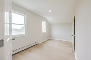 33 S Pleasant St, Bowdoinham, ME 04008 - Photo 23