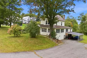 262 Linnell St, Rumford, ME 04276 - Photo 3