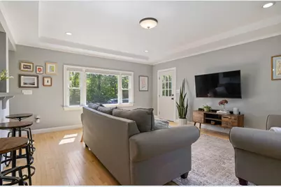 99 Washburn Avenue, Portland, ME 04102 - Photo 9