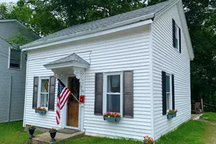 21 Huse St, Bath, ME 04530 - Photo 1