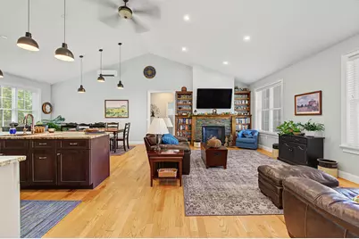 28 Beacon Drive, Brunswick, ME 04011 - Photo 3