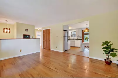 19 Ellen Circle, Yarmouth, ME 04096 - Photo 3