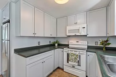 19 Ellen Circle, Yarmouth, ME 04096 - Photo 9