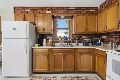 121 Rideout Avenue, Lewiston, ME 04240 - Photo 13