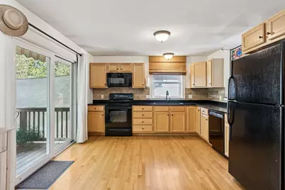 25 Broadway, Portland, ME 04103 - Photo 11