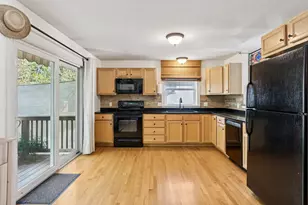 25 Broadway, Portland, ME 04103 - Photo 11