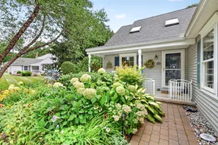 60 Stratford Pl, Kennebunk, ME 04043 - Photo 1