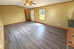 10 Elwood Dr, Clinton, ME 04927 - Photo 5