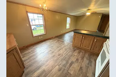 10 Elwood Drive, Clinton, ME 04927 - Photo 11