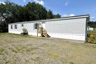 10 Elwood Dr, Clinton, ME 04927 - Photo 1