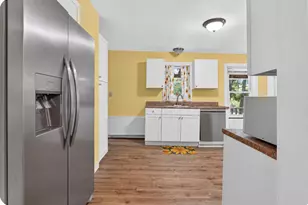 26 Island Ave, Orono, ME 04473 - Photo 7