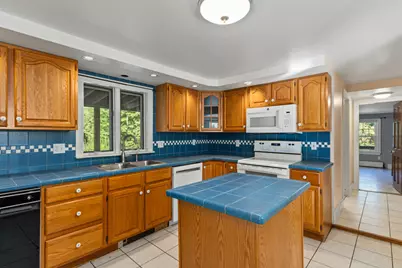 362 Gray Road, Falmouth, ME 04105 - Photo 9