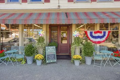 9 Market Square #1, Paris, ME 04281 - Photo 5