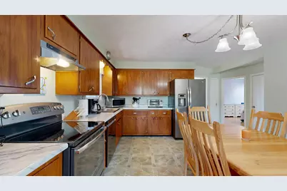 34 Louise Avenue, Lewiston, ME 04240 - Photo 5