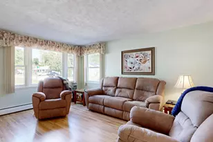 34 Louise Ave, Lewiston, ME 04240 - Photo 11