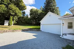 27 Dudley St, Presque Isle, ME 04769 - Photo 5