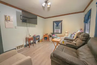 18 Weymouth Street, Richmond, ME 04357 - Photo 3