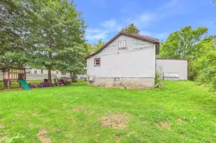 25 Taylor St, Augusta, ME 04330 - Photo 5