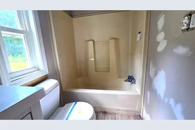 162 Davis Road, Fairfield, ME 04937 - Photo 11
