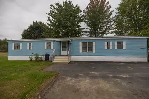 32 Amy St, Poland, ME 04274 - Photo 1