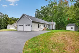 32 Elmwood Ave, Scarborough, ME 04074 - Photo 3