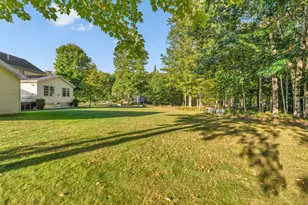 53 Hardwood Dr, Hermon, ME 04401 - Photo 9