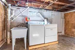 4 Woodmont St, Portland, ME 04102 - Photo 73