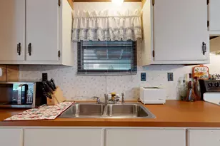 33 Oakwood Dr, Turner, ME 04282 - Photo 11