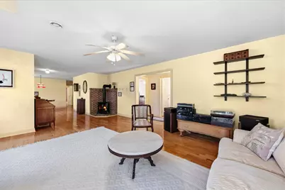 1568 Clarry Hill Road, Union, ME 04862 - Photo 17