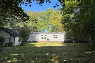 19 Prospect St, Guilford, ME 04443 - Photo 23