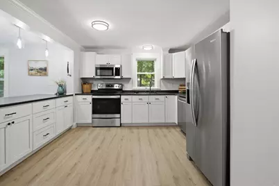 25 E Oxford Road, Oxford, ME 04270 - Photo 25
