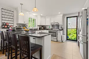 22 Tall Pine Rd, Cape Elizabeth, ME 04107 - Photo 7