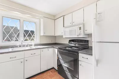 139 Broadway #11, South Portland, ME 04106 - Photo 5