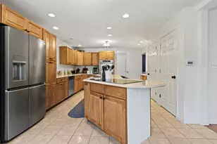 22 Kingsbury Ln, Kennebunk, ME 04043 - Photo 9