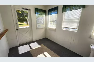 79 Middle Avenue, Mexico, ME 04257 - Photo 3