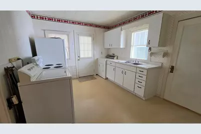 79 Middle Avenue, Mexico, ME 04257 - Photo 5