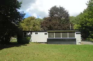 33 Highland Ave, Newport, ME 04953 - Photo 3
