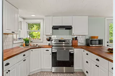 1090 Main Street, Bowdoin, ME 04287 - Photo 13