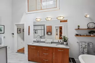 32 Pearl St, Camden, ME 04843 - Photo 35