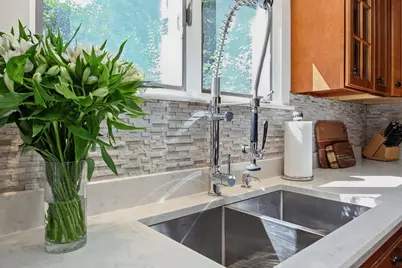 32 Pearl Street, Camden, ME 04843 - Photo 13