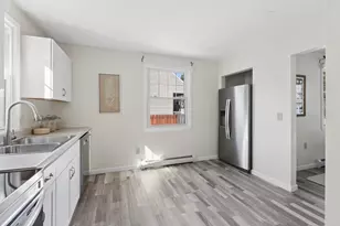 7 Farm Hill Rd, Cape Elizabeth, ME 04107 - Photo 9