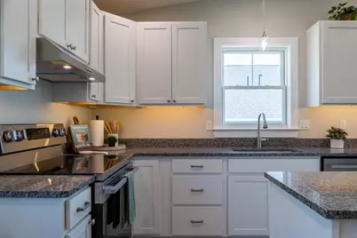 8 April Avenue, Monmouth, ME 04259 - Photo 7