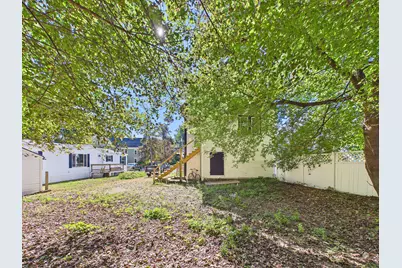 24 Union Street, Livermore Falls, ME 04254 - Photo 5