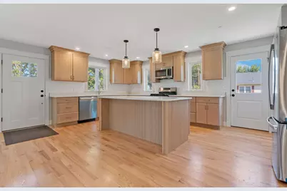12 Berry Avenue, Portland, ME 04103 - Photo 9