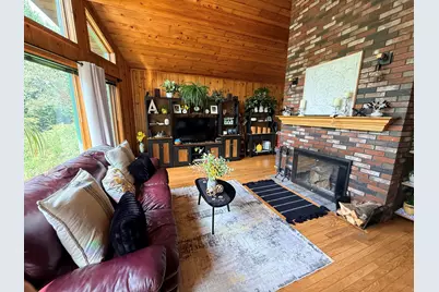 555 Hinckley Road, Clinton, ME 04927 - Photo 11