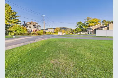 16 York Street, Mars Hill, ME 04758 - Photo 3
