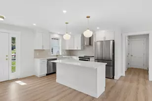 32 Woodbrey Ln, Standish, ME 04084 - Photo 9